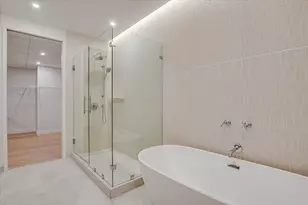 610 Davis St, Austin, TX 78701 - Photo 17