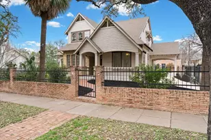 3006 Washington Square, Austin, TX 78705 - Photo 1
