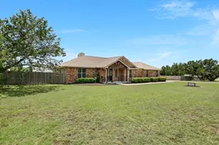212 Christine Ln, Liberty Hill, TX 78642 - Photo 5