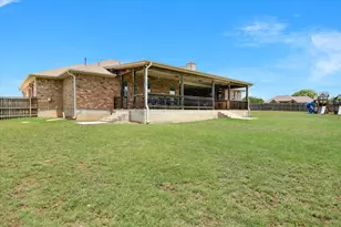 212 Christine Ln, Liberty Hill, TX 78642 - Photo 9