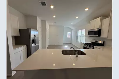 1406 Roaming Oak Bend, Georgetown, TX 78628 - Photo 5