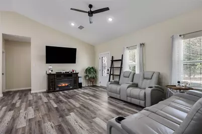 537 Lower Elgin Road, Elgin, TX 78621 - Photo 7