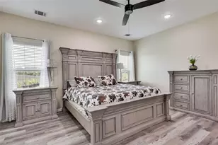 537 Lower Elgin Rd, Elgin, TX 78621 - Photo 13