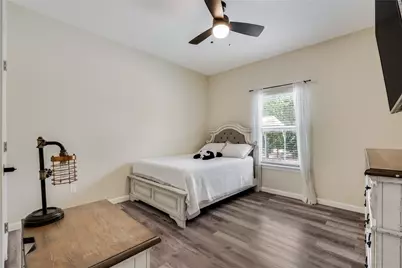 537 Lower Elgin Road, Elgin, TX 78621 - Photo 17