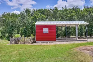 537 Lower Elgin Rd, Elgin, TX 78621 - Photo 27