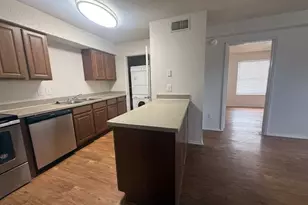 205 Craddock Ave, San Marcos, TX 78666 - Photo 5