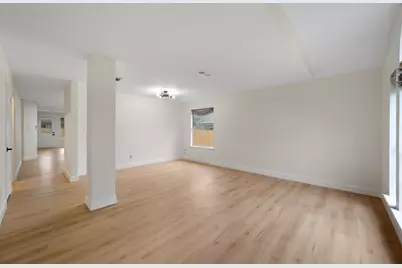 8322 Doe Meadow Drive, Austin, TX 78749 - Photo 5