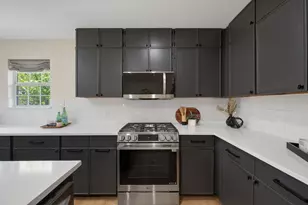8322 Doe Meadow Dr, Austin, TX 78749 - Photo 13