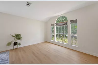8322 Doe Meadow Drive, Austin, TX 78749 - Photo 7