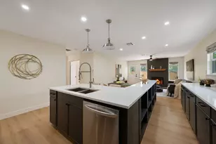 8322 Doe Meadow Dr, Austin, TX 78749 - Photo 11