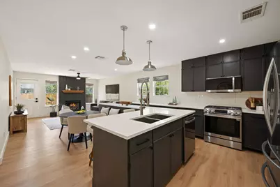 8322 Doe Meadow Drive, Austin, TX 78749 - Photo 11