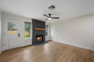 8322 Doe Meadow Dr, Austin, TX 78749 - Photo 17