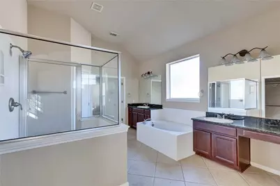 916 Cavalry Ride Trail, Austin, TX 78732 - Photo 13