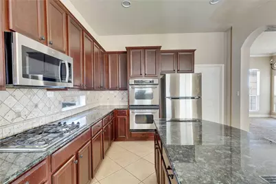 916 Cavalry Ride Trail, Austin, TX 78732 - Photo 5