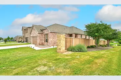 1621 Dragonfly Loop Loop, Bastrop, TX 78602 - Photo 3