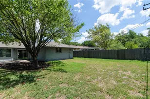 2007 Teakwood Dr, Austin, TX 78757 - Photo 19