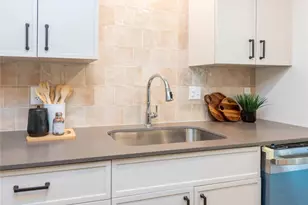 8101 Parkdale Dr, Austin, TX 78757 - Photo 13