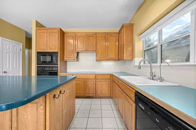 108 Thornwood Road, Georgetown, TX 78628 - Photo 15