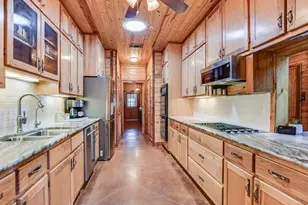 254 Middleton Rd, Spicewood, TX 78669 - Photo 7