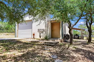254 Middleton Rd, Spicewood, TX 78669 - Photo 29