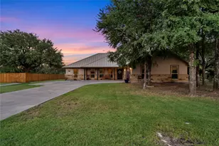 252 Sunday Dr, Burnet, TX 78611 - Photo 3