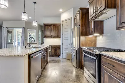 19129 Camelot Woods Cove, Lago Vista, TX 78645 - Photo 9