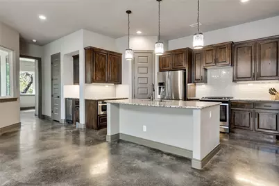 19129 Camelot Woods Cove, Lago Vista, TX 78645 - Photo 11