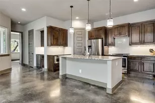 19129 Camelot Woods Cove, Lago Vista, TX 78645 - Photo 11