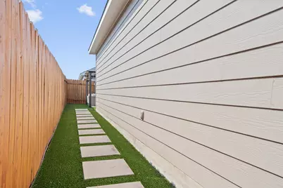 3304 Lodgepole Drive, Austin, TX 78744 - Photo 17