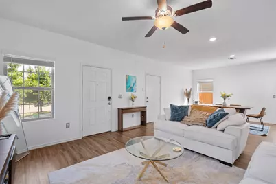 3304 Lodgepole Drive, Austin, TX 78744 - Photo 5