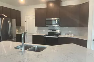 109 Crimson Ln, Kyle, TX 78640 - Photo 5