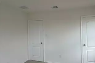 109 Crimson Ln, Kyle, TX 78640 - Photo 35