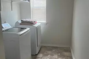 109 Crimson Ln, Kyle, TX 78640 - Photo 33