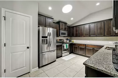 821 Bryce Canyon, Pflugerville, TX 78660 - Photo 9