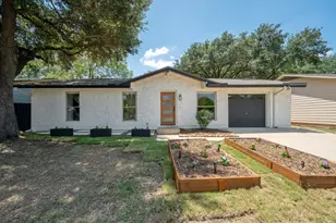 2609 Berkett Dr, Austin, TX 78745 - Photo 3