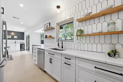 2609 Berkett Drive, Austin, TX 78745 - Photo 11