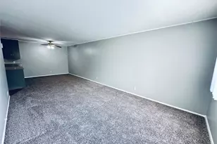 601 W 11th St, Austin, TX 78701 - Photo 9