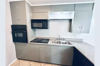 601 W 11th Street #127, Austin, TX 78701 - Photo 3