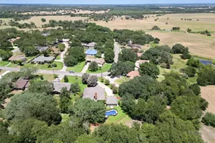 170 Oak Creek Cir, Luling, TX 78648 - Photo 39