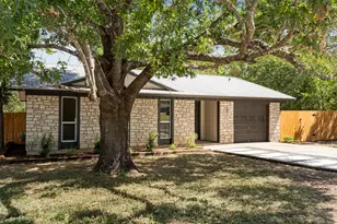 1001 W 17th St, Georgetown, TX 78626 - Photo 3