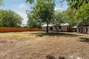 1001 W 17th St, Georgetown, TX 78626 - Photo 23