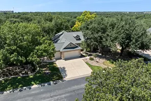 105 Golf View Dr, Georgetown, TX 78633 - Photo 9
