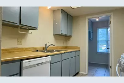 1213 Kenyon Drive, Austin, TX 78745 - Photo 5