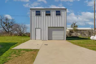 110 Lakewood Dr, Burnet, TX 78611 - Photo 23