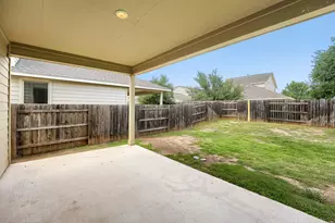 8106 Dampton Ln, Austin, TX 78744 - Photo 25