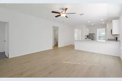 245 W Luna Blue Lane, Jarrell, TX 76537 - Photo 3