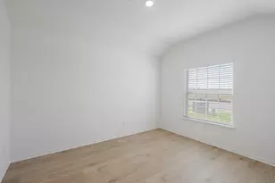245 W Luna Blue Ln, Jarrell, TX 76537 - Photo 5