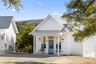 810-2 Kothmann Road, Dripping Springs, TX 78620 - Photo 5