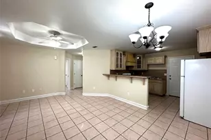 1041 Pasto Dr, Los Fresnos, TX 78566 - Photo 5