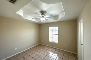 1041 Pasto Dr, Los Fresnos, TX 78566 - Photo 11